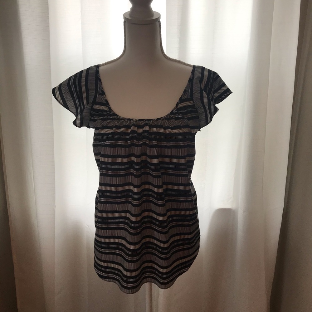 Banana Republic Black & white top